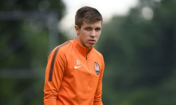 Alexander Pikhalyonok Rejects Shakhtar: Will He Join Dynamo or Stay at Dnipro-1?
