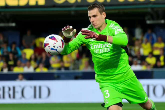 Real Madrid's Patience Tested By Andriy Lunin: Deadline Approaches